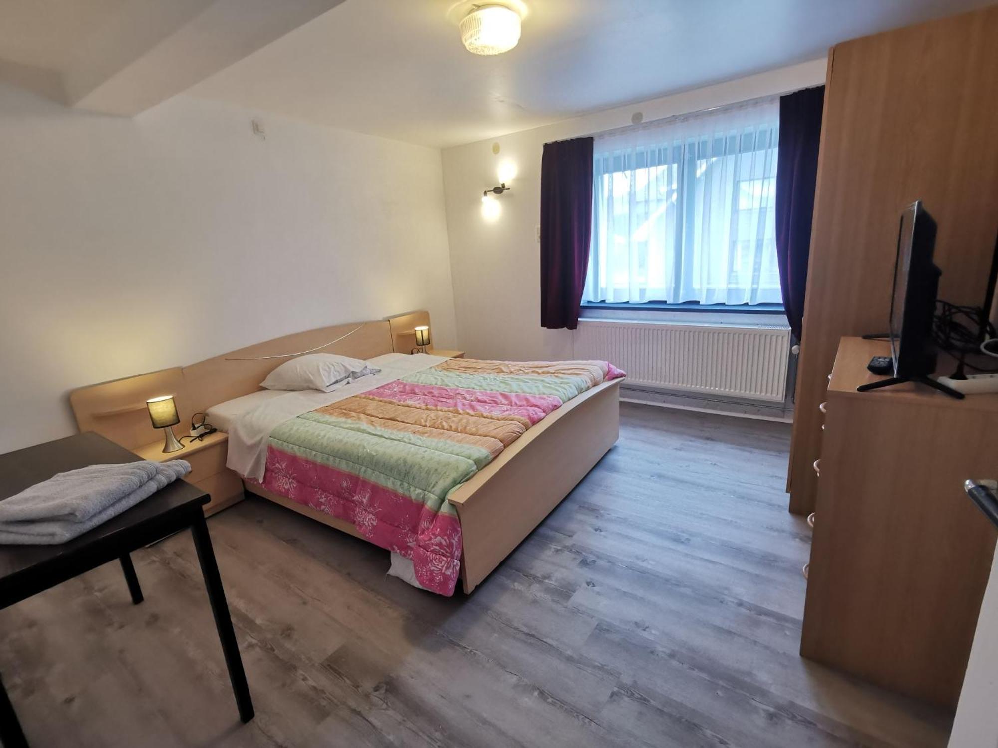 Chez Phil Hotel Robertville Room photo
